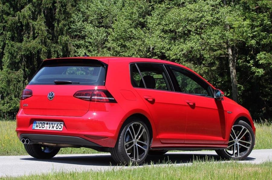  Volkswagen Golf GTD 5-Door 2017 года  (WW) (фото 41 из 58)